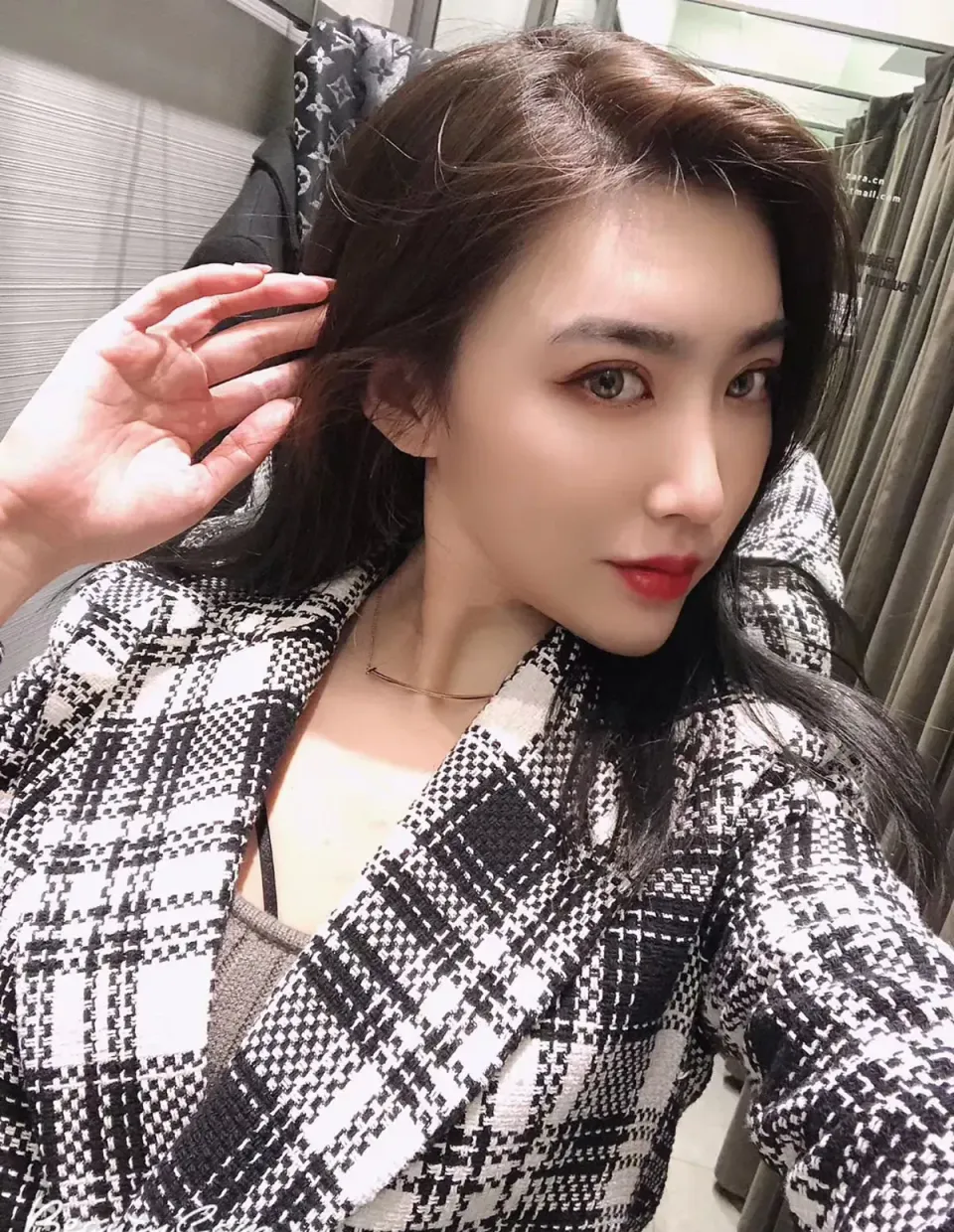 001.林子琳喵-微信朋友圈系列-图片555P_151_x