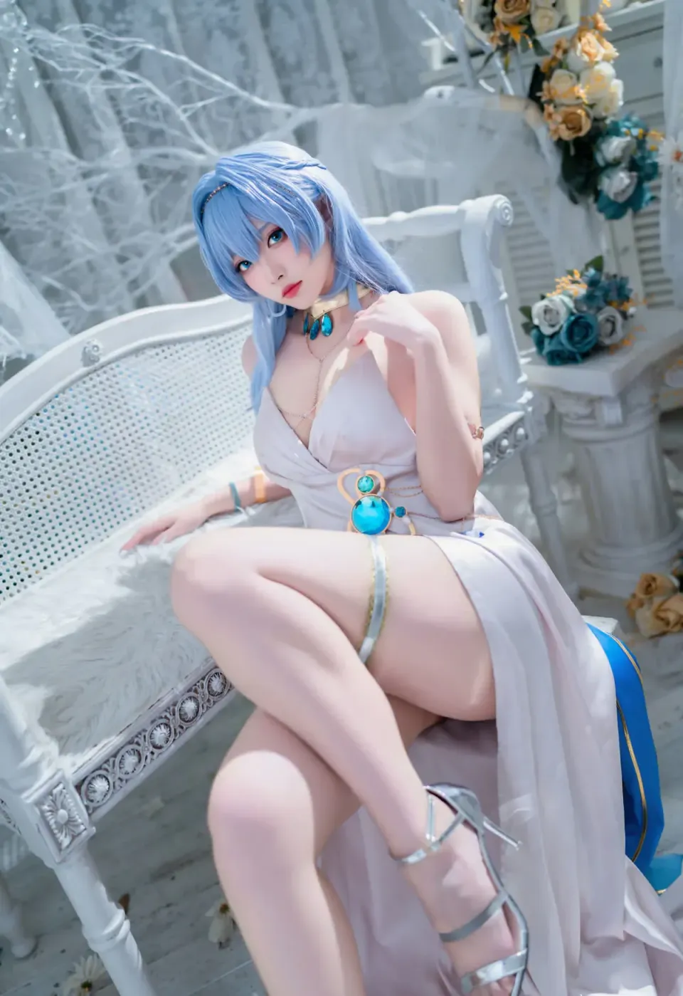 宮本桜_NIKKE_胜利女神_海伦娜礼服_01_x