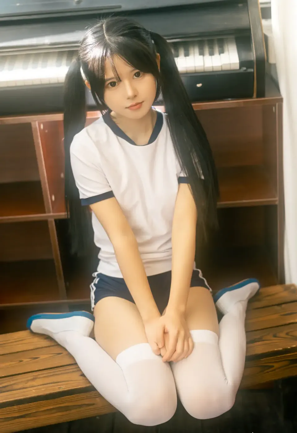 rua阮阮_春の更衣室-体操服__046_x